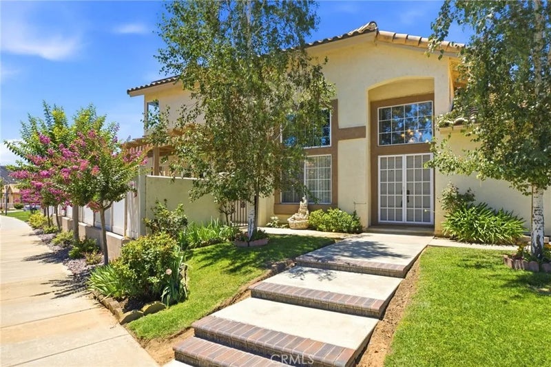 886 OAKLAND HILLS