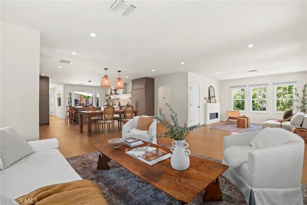 Photo of 1445 Paloma Street, Pasadena, CA 91104 (MLS # SR26077176)