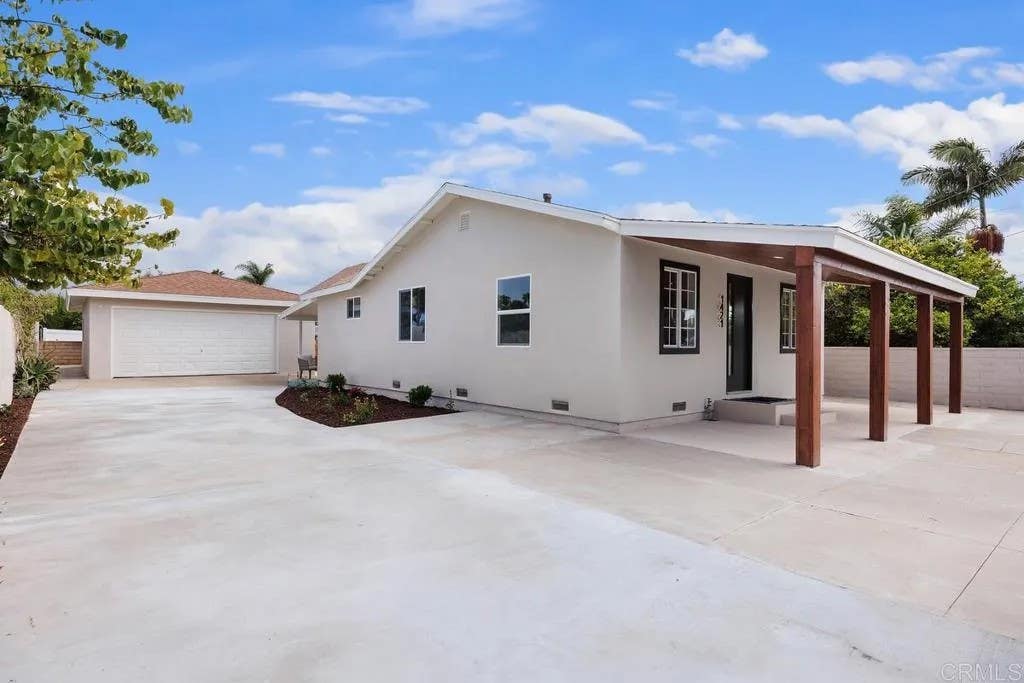 Photo of 1421 Puls Street, Oceanside, CA 92058 (MLS # NDP2607137)
