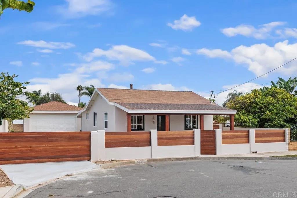 Photo of 1421 Puls Street, Oceanside, CA 92058 (MLS # NDP2607137)