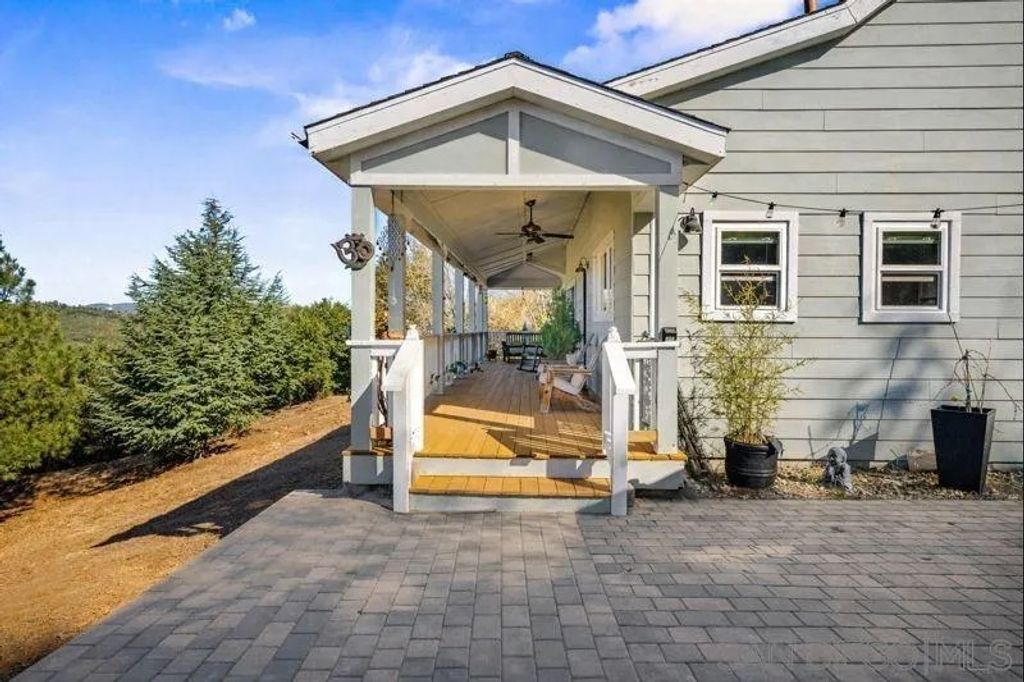 Photo of 5058 Acorn Patch Rd, Julian, CA 92036 (MLS # 2600261)