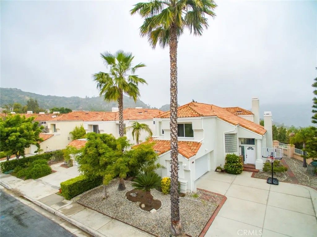 Photo of 962 Calle Bella, Glendale, CA 91208 (MLS # GD26060882)