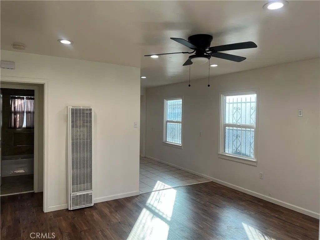 Photo of 3734 W IMPERIAL Highway, Inglewood, CA 90303 (MLS # SR25277201)