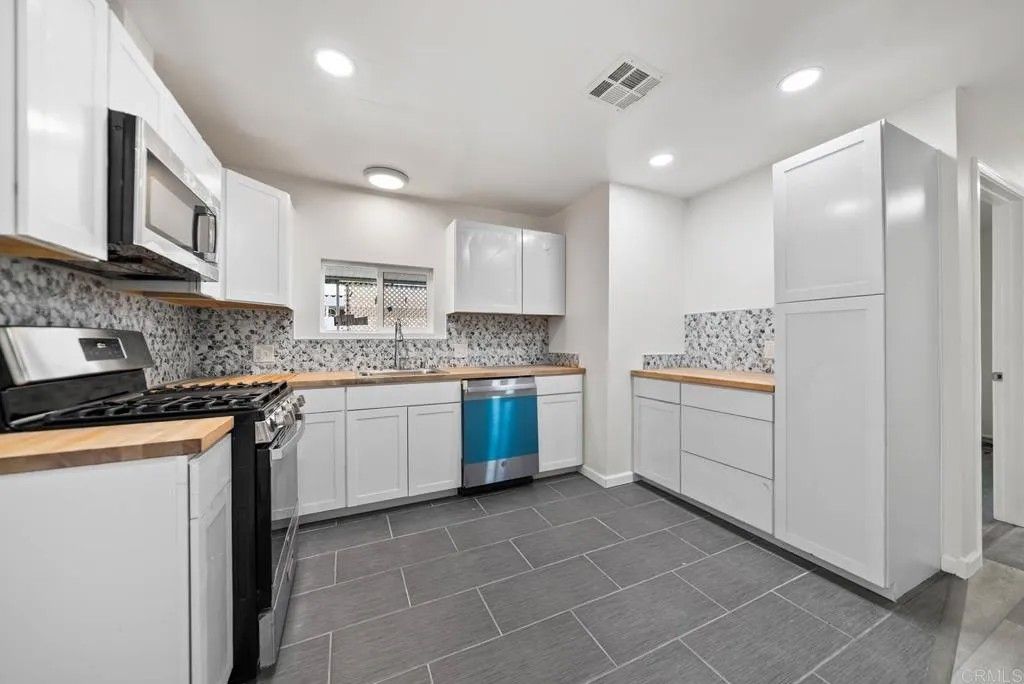 Photo of 5001 W Florida Avenue #SPC 129, Hemet, CA 92545 (MLS # PTP2600279)