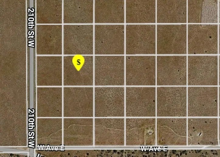 Photo of 208 W Avenue D-13, Lancaster, CA 93536 (MLS # SR26221501)
