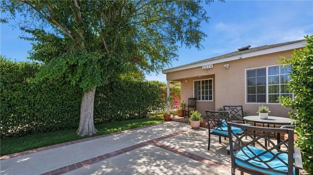 2324 E 108th, Los Angeles