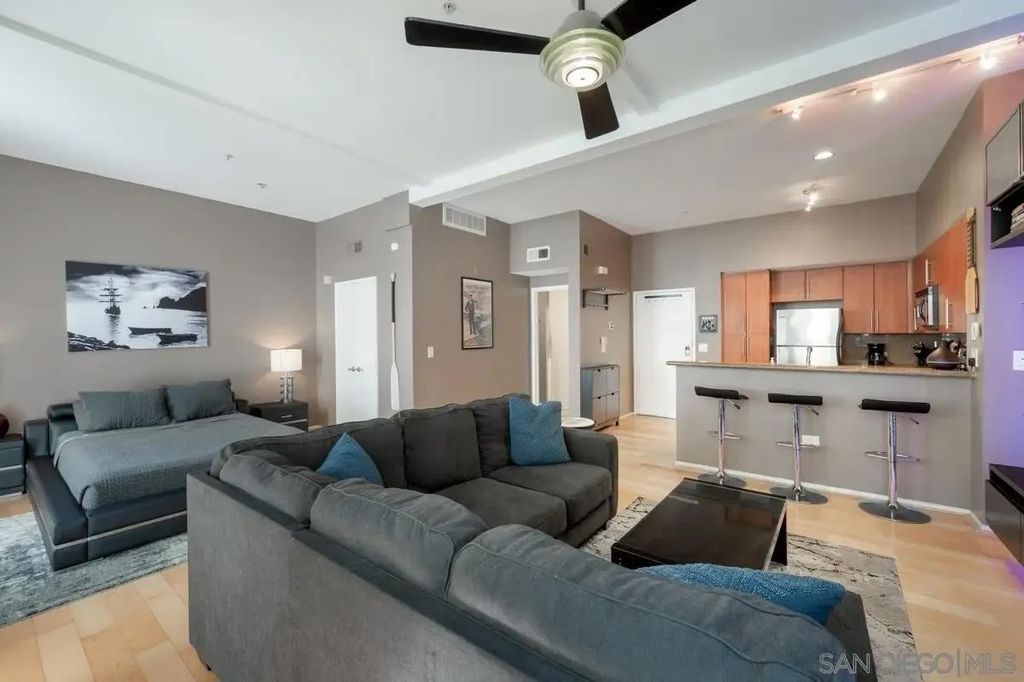 Photo of 120 Island Ave #228, San Diego, CA 92101 (MLS # 250040712)
