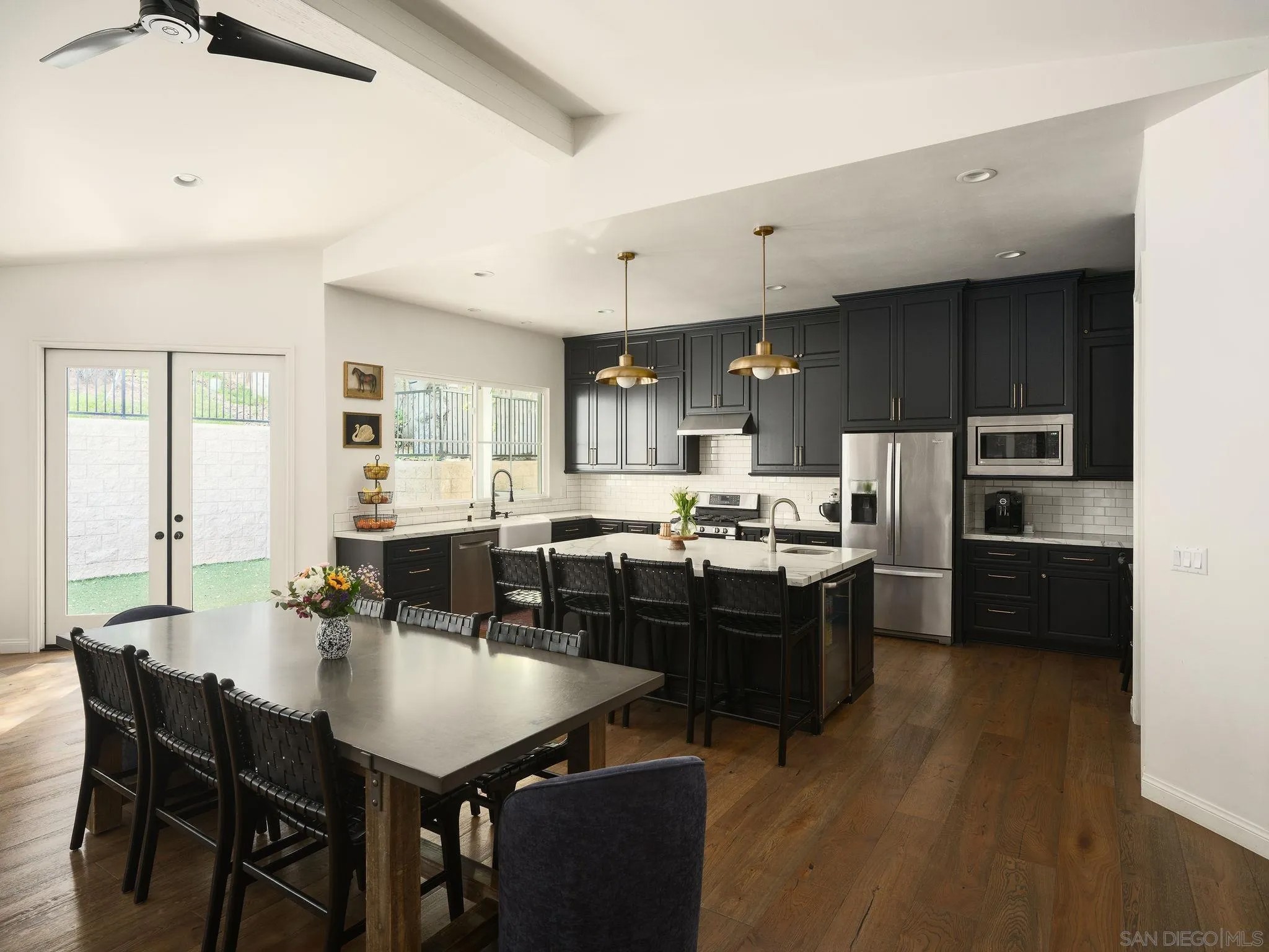 9777 Grosalia Avenue