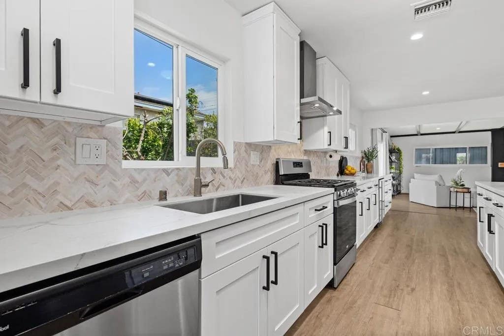 Photo of 4975 Greenbrier Avenue, San Diego, CA 92120 (MLS # NDP2606177)