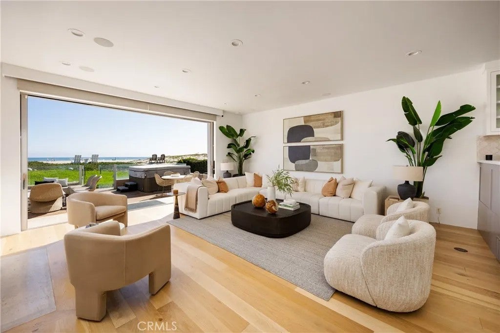 7204 W Oceanfront