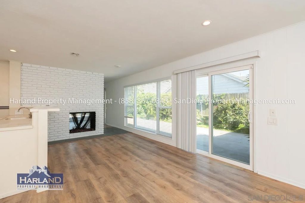 Photo of 2401 Sagebrush Ct, La Jolla, CA 92037 (MLS # 260011472)