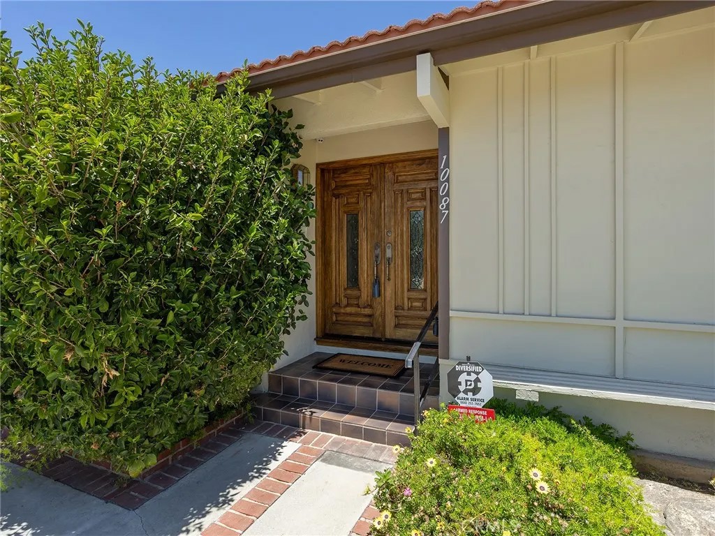 10087 Sully Drive