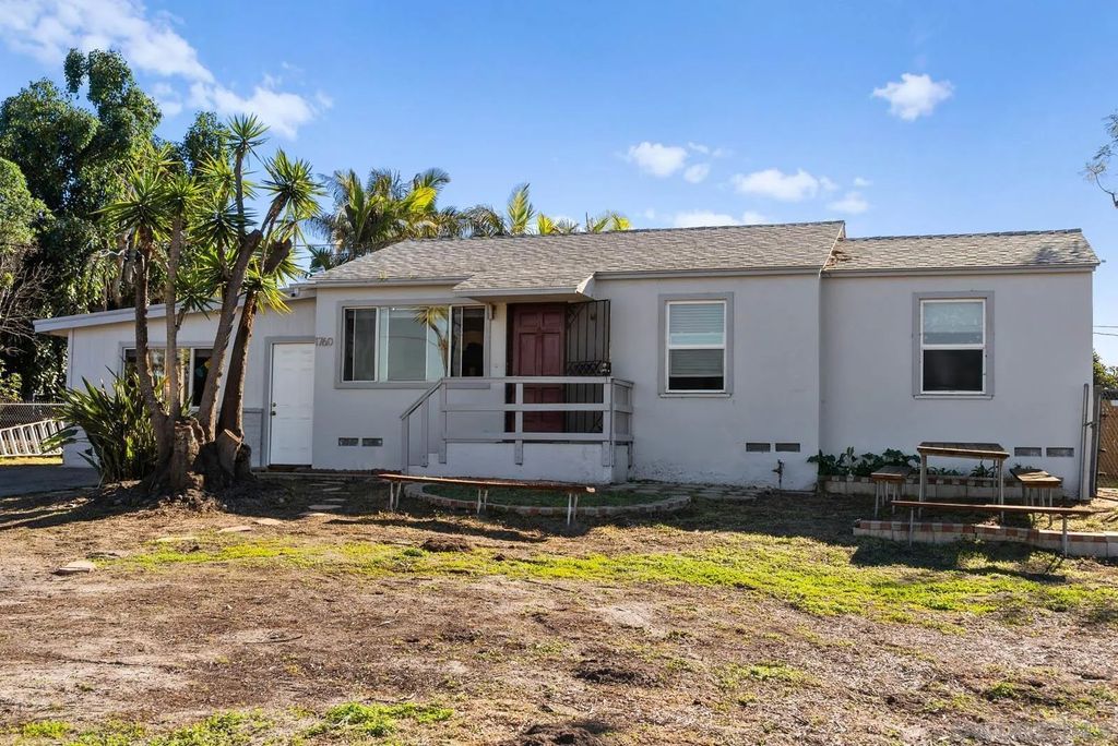 Photo of 1760 Olive Ave, Vista, CA 92083 (MLS # 250045530)