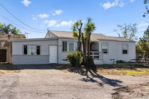 Photo of 1760 Olive Ave, Vista, CA 92083 (MLS # 250045530)