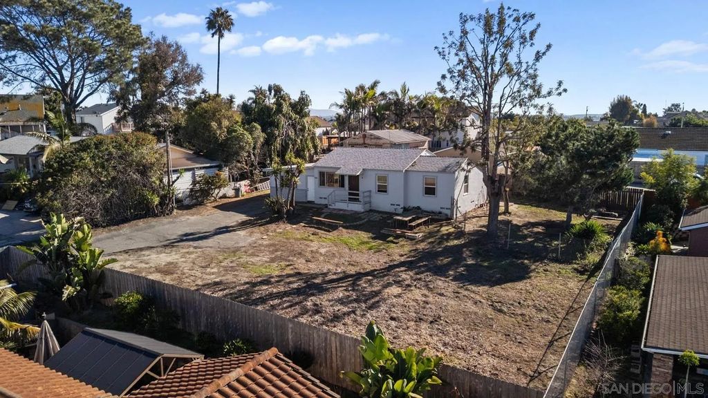 Photo of 1760 Olive Ave, Vista, CA 92083 (MLS # 250045530)