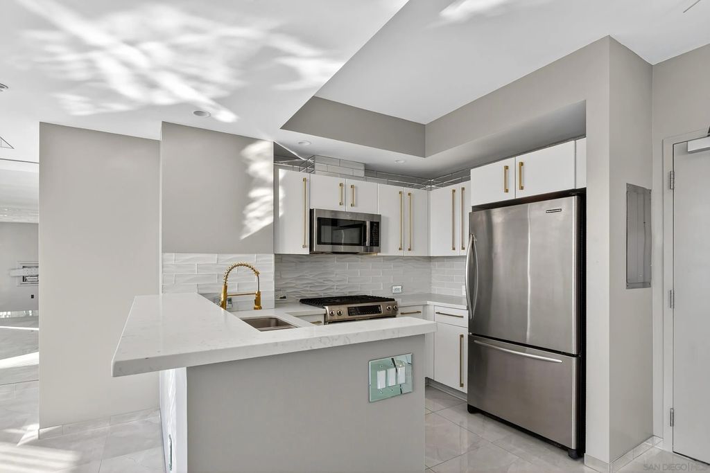 Photo of 321 10Th Ave #2204, San Diego, CA 92101 (MLS # 250043847)