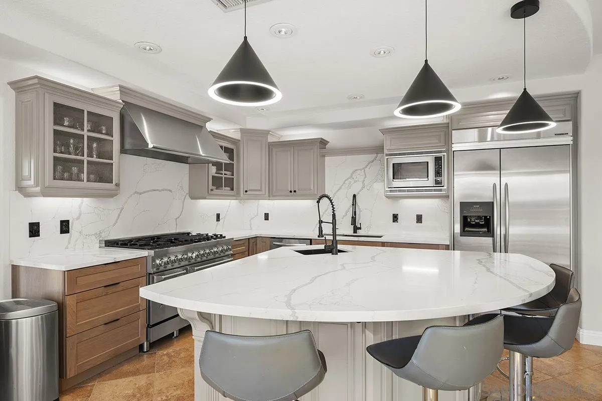 376 Canyon Ridge