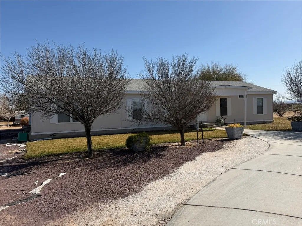 Photo of 36633 Hidden River, Hinkley, CA 92347 (MLS # IG26025925)