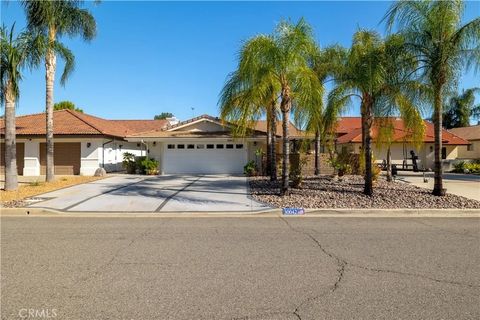 Tiny photo for 30042 Point Marina Dr, Canyon Lake, CA 92587 (MLS # SW25246214)