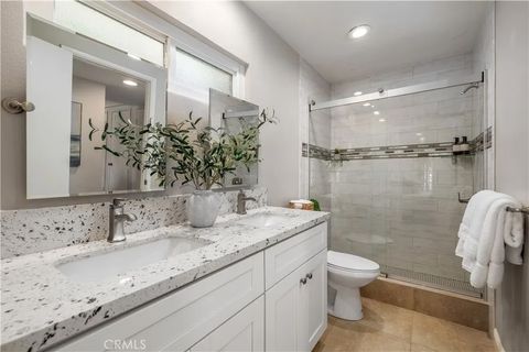 Tiny photo for 30042 Point Marina Dr, Canyon Lake, CA 92587 (MLS # SW25246214)