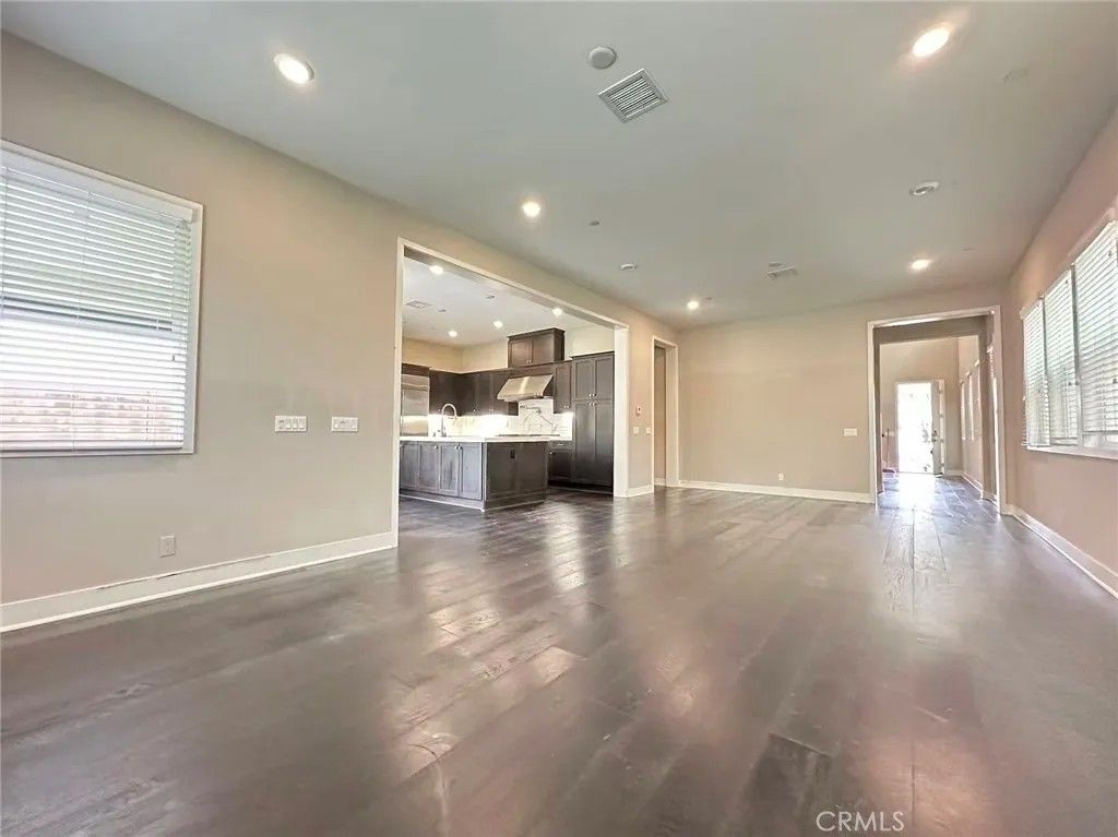 Photo of 140 Crossover, Irvine, CA 92618 (MLS # TR25277804)