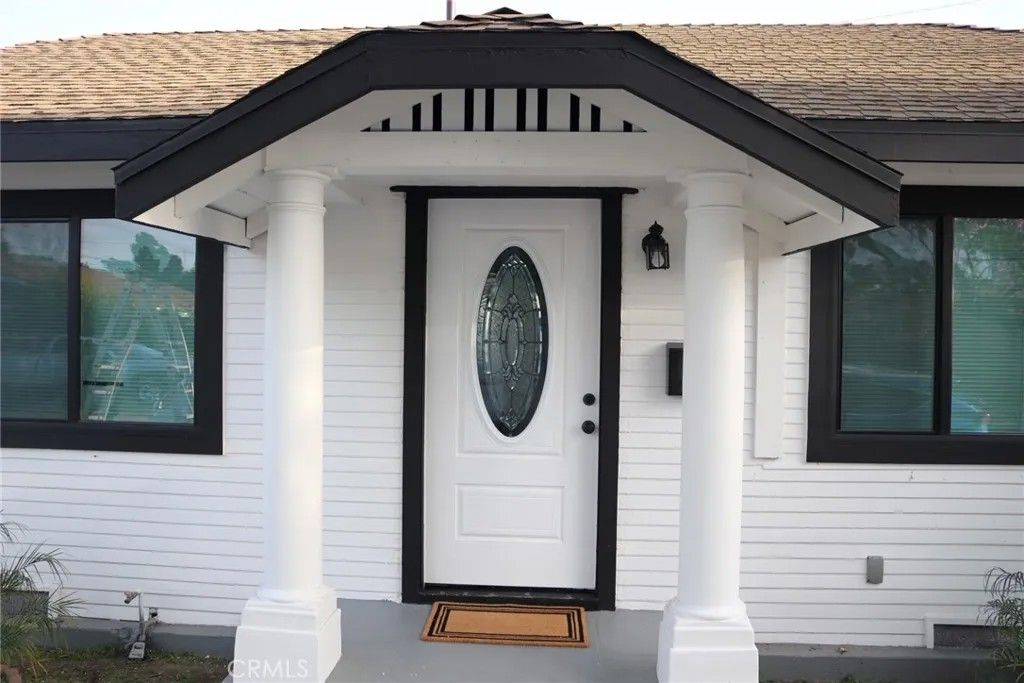 Photo of 2788 E 14th Street, Long Beach, CA 90804 (MLS # DW26092287)