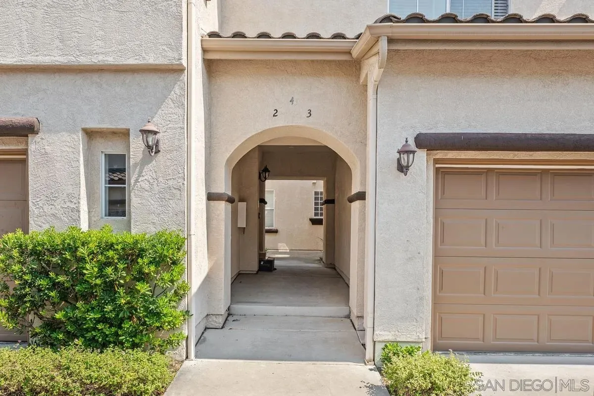 San Diego, California 92131, United States, 3 Bedrooms Bedrooms, ,3 BathroomsBathrooms,Residential,Active,165183