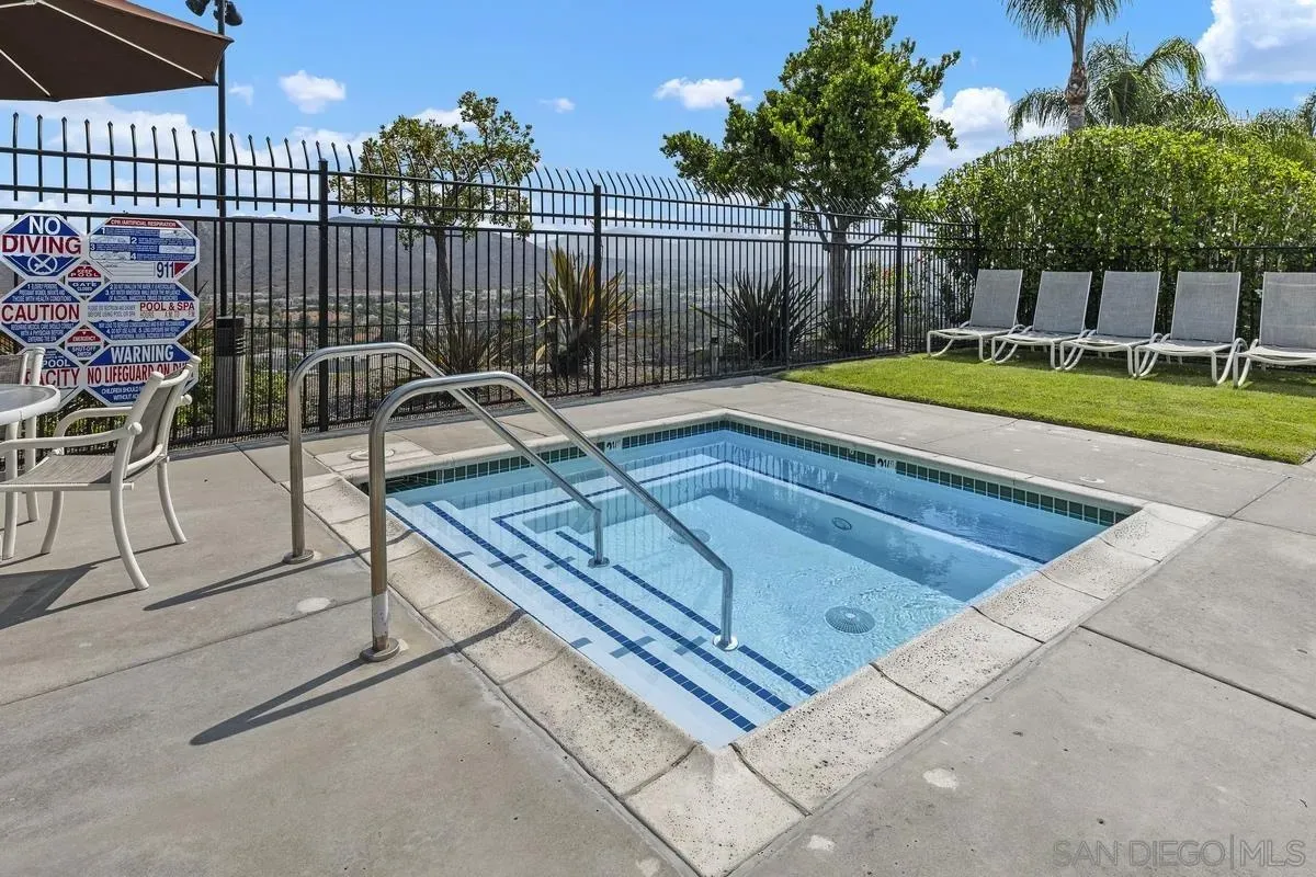 San Diego, California 92131, United States, 3 Bedrooms Bedrooms, ,3 BathroomsBathrooms,Residential,Active,165183