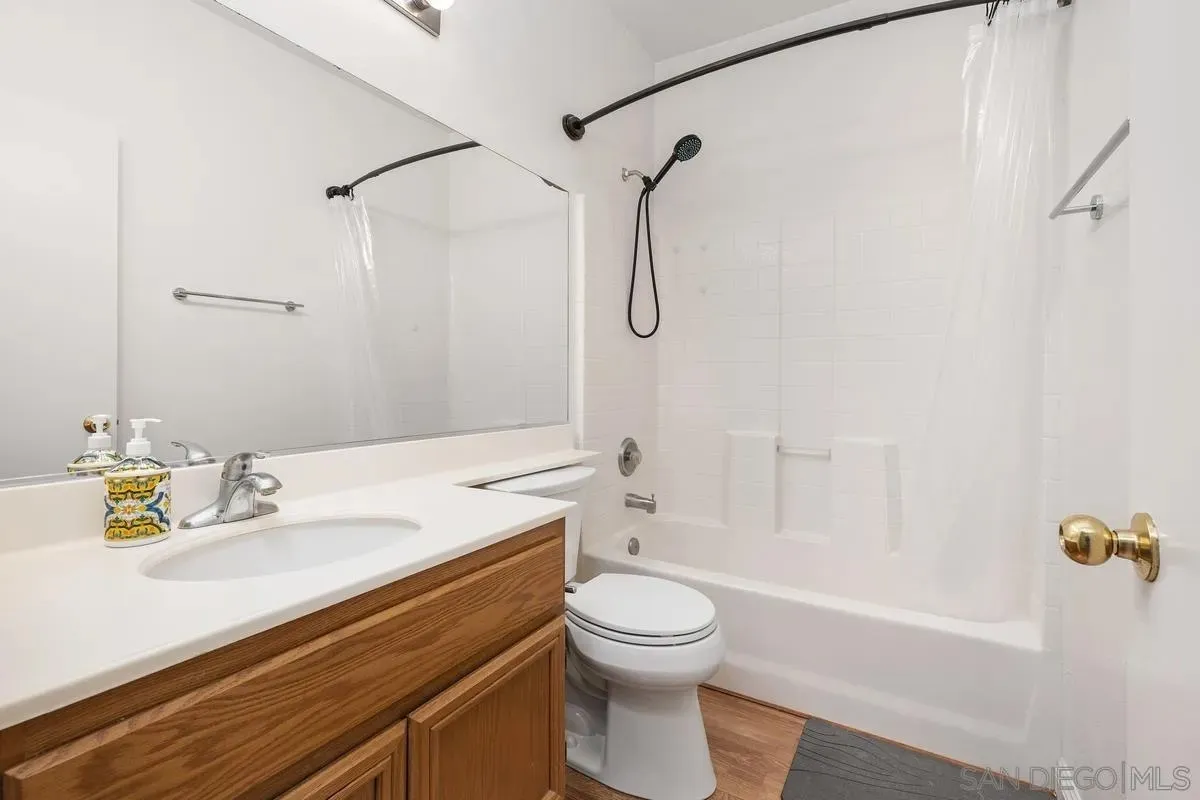 San Diego, California 92131, United States, 3 Bedrooms Bedrooms, ,3 BathroomsBathrooms,Residential,Active,165183