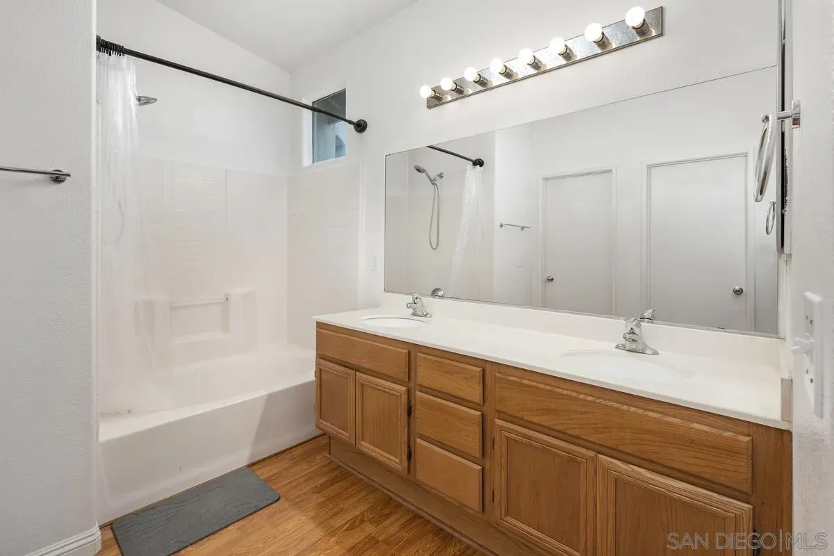 San Diego, California 92131, United States, 3 Bedrooms Bedrooms, ,3 BathroomsBathrooms,Residential,Active,165183