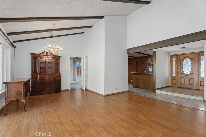 309 W Columbine