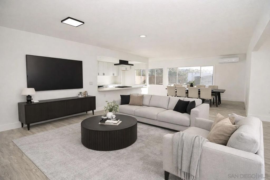 Photo of 401 Washington Street, Ramona, CA 92065 (MLS # 250046143)