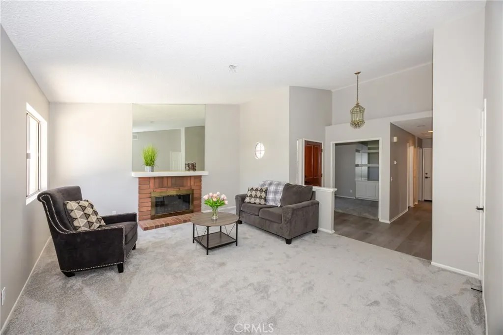 11013 Shaw