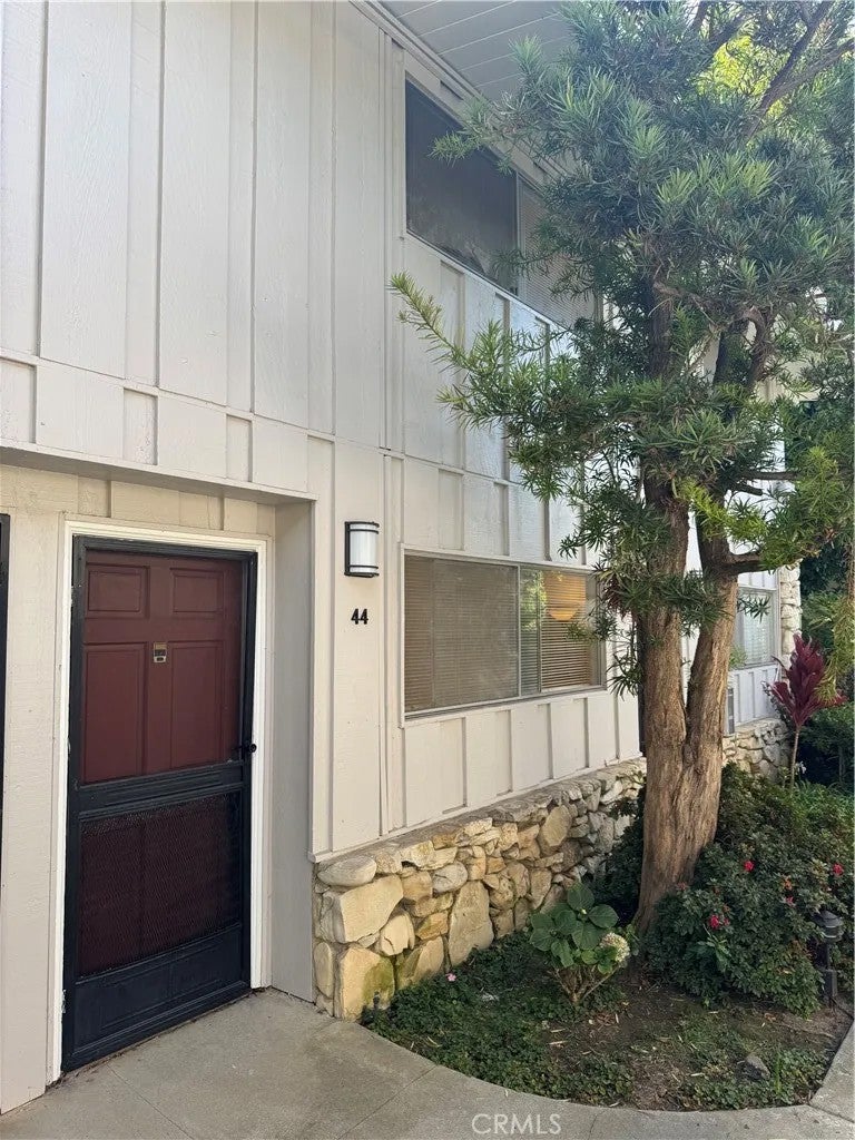4040 Grand View 44