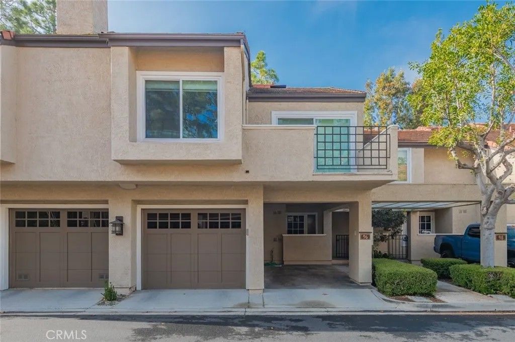 Photo of 96 Stanford Court, Irvine, CA 92612 (MLS # OC25276535)