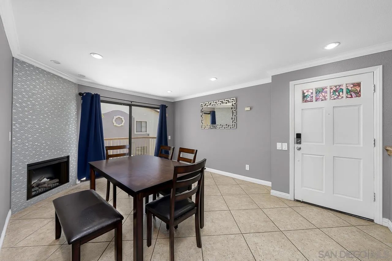 3550 Sunset Lane 13