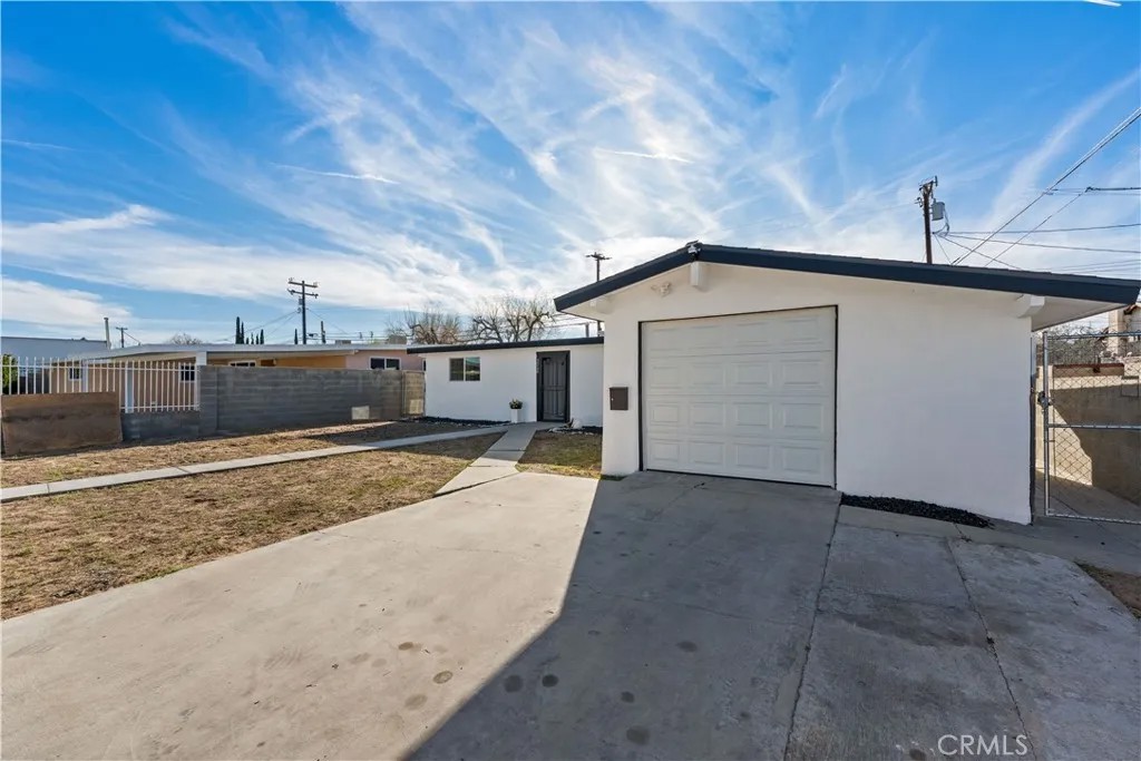 44745 3rd East