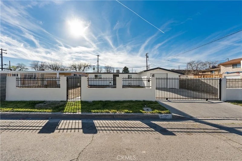 44745 3rd East