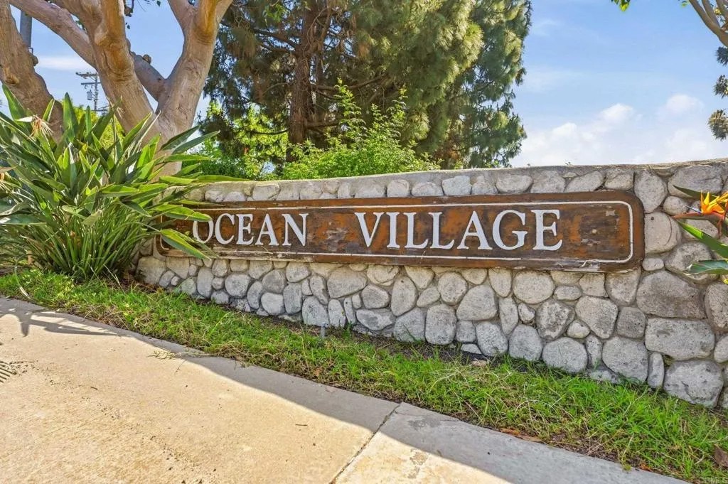 2807 Valley Vista Way
