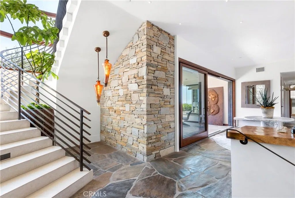 86 Emerald Bay