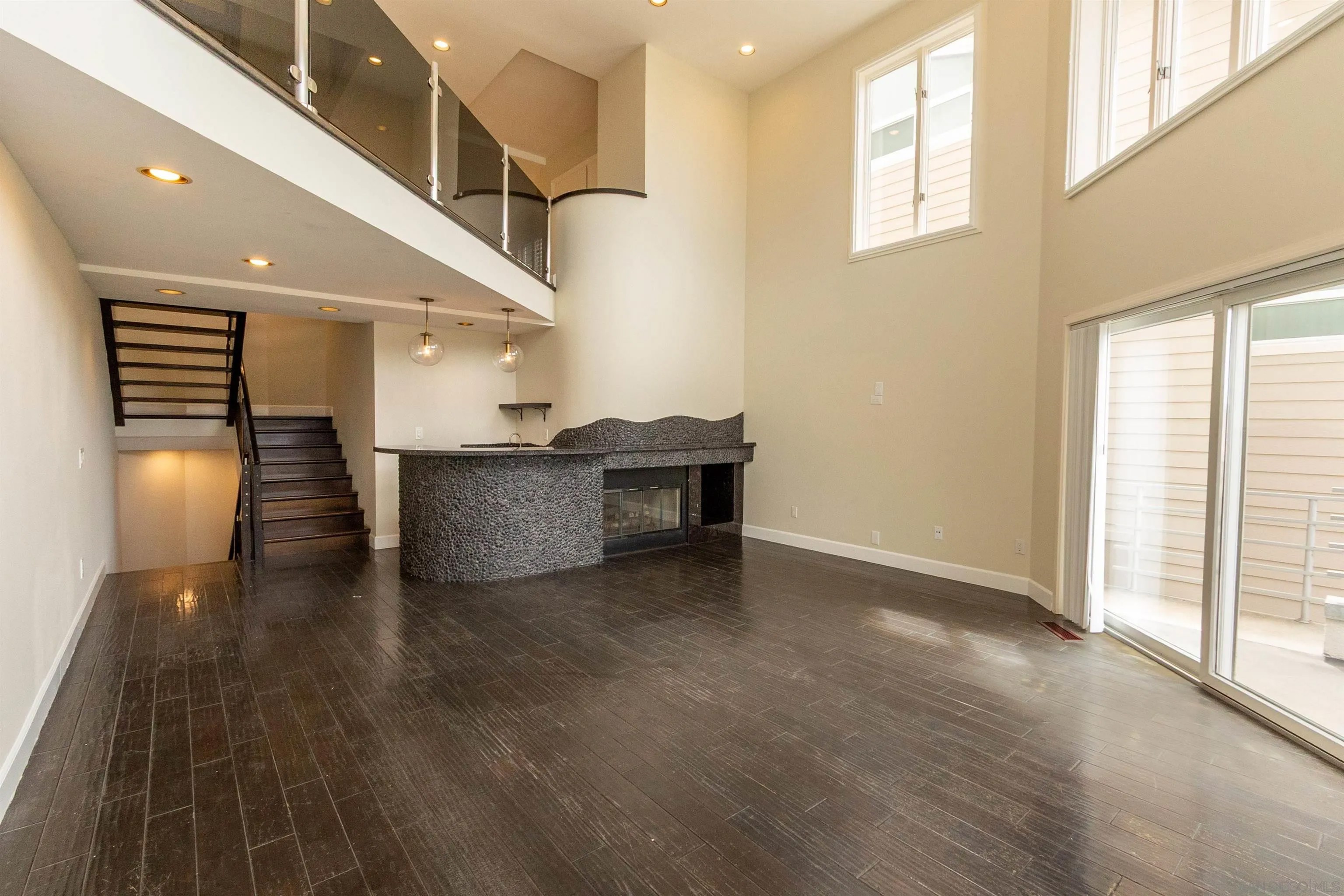 2511 Manchester Ave