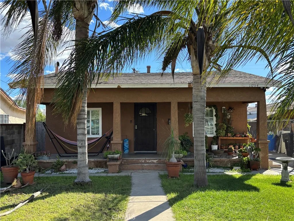 1094 E D St.