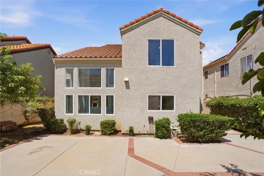 7422 kyle court