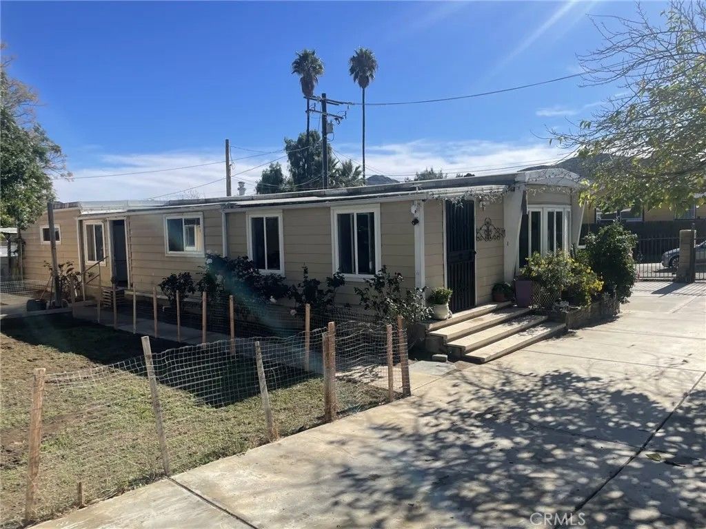 Photo of 25814 Homeland Ave, Homeland, CA 92548 (MLS # SW25279297)