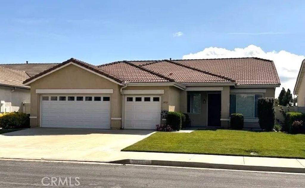 Photo of 39723 Clements Way, Murrieta, CA 92563 (MLS # SW25249765)