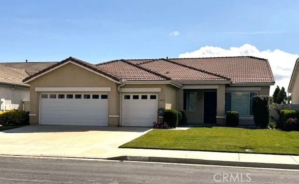 Photo of 39723 Clements Way, Murrieta, CA 92563 (MLS # SW25249765)