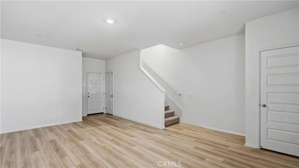 205 N Vincent 117