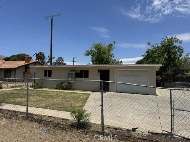 Photo of 23890 Hemlock AVE, Moreno Valley, CA 92557 (MLS # SW26145237)