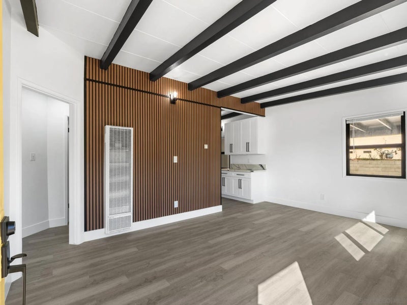 1736 Gateway