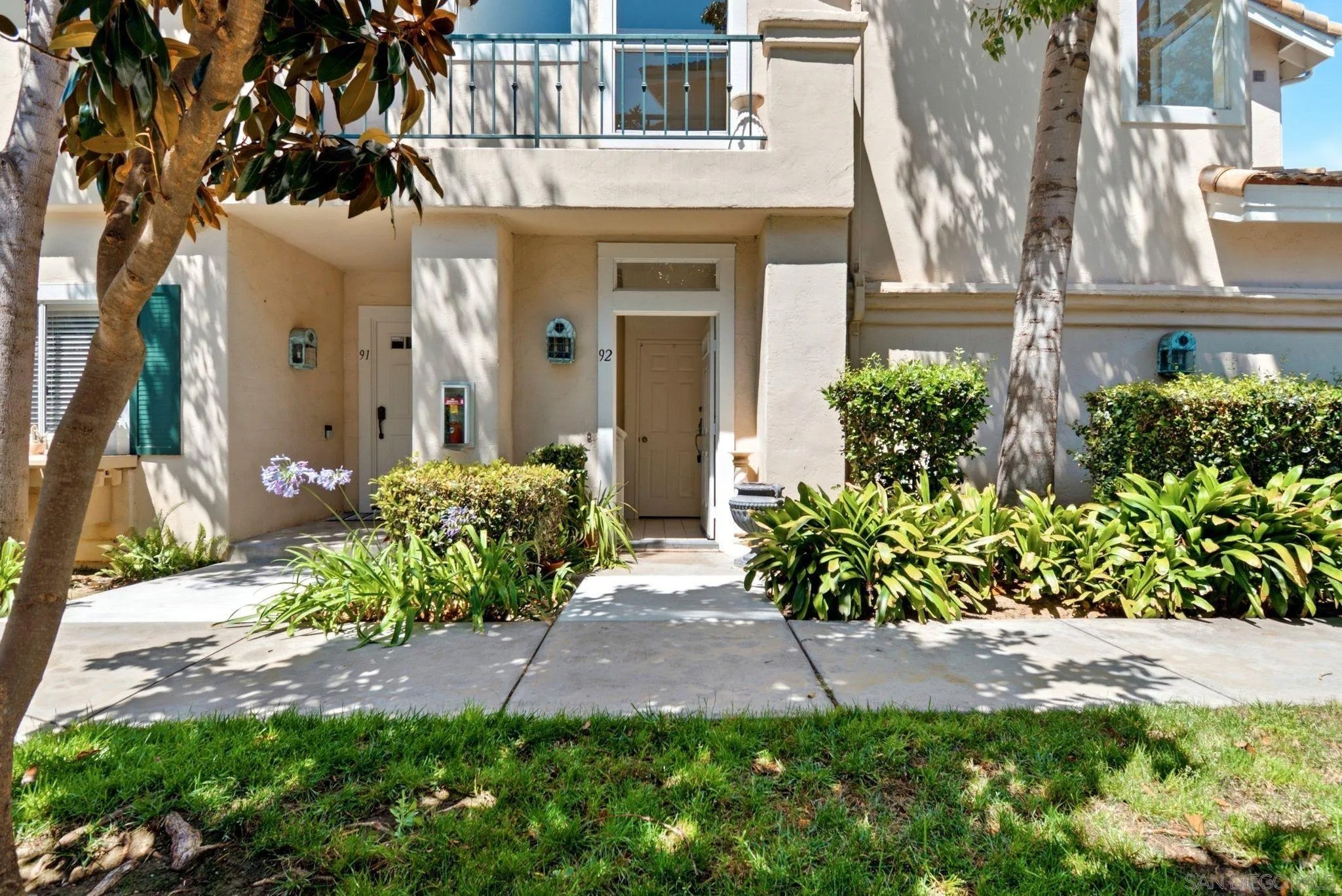 7225 Calabria Ct 92